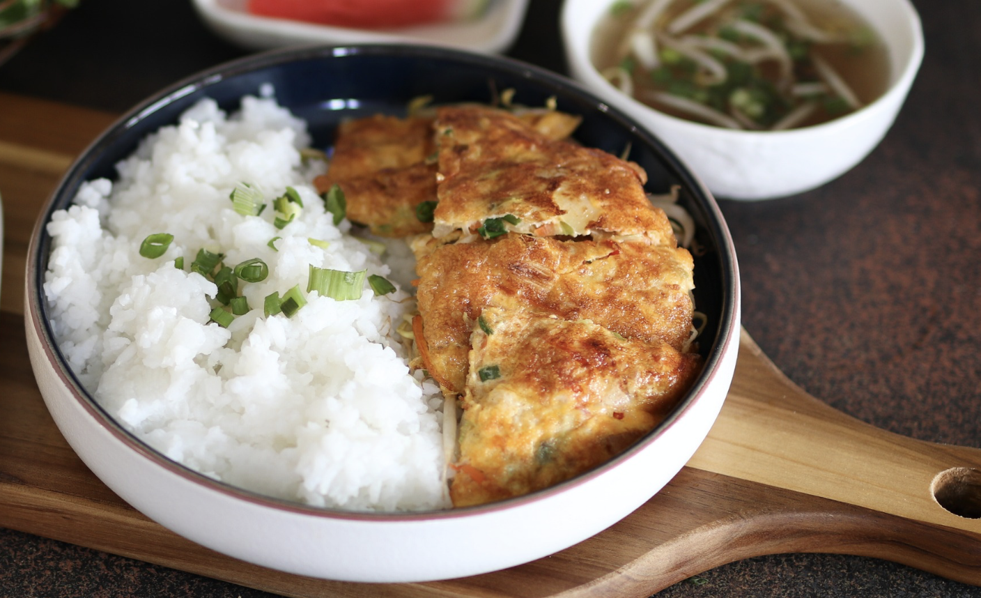 Rice with Minced pork omelette